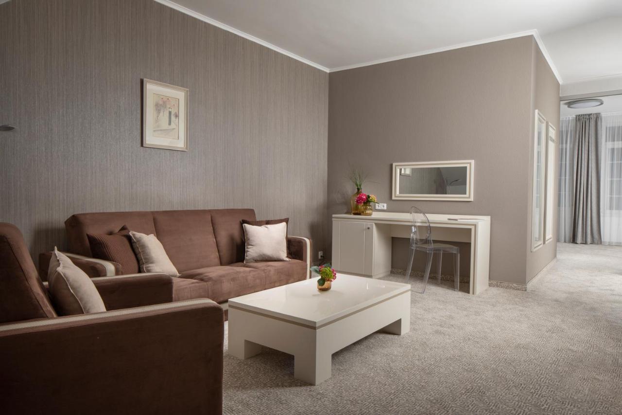 Promenada Romantic Hotel Κάρλοβι Βάρι Εξωτερικό φωτογραφία